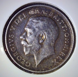 lot 38 image: 1914 UK Silver 6 Pence XF or Better