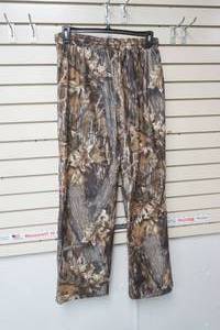 lot 97 image: Mossy Oak (L) Lined Hush Hide Pants. Like New