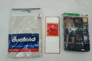 lot 114 image: Menswear NEW in packaging