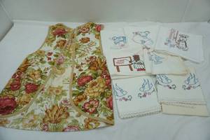 lot 116 image: Apron & Flour Sack Towels (7ct)