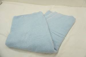 lot 118 image: Light Blue Throw Blanket