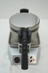 lot 131 image: Waring Pro Professional Waffle Maker