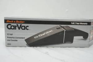 lot 11 image: Black & Decker CarVac (New in Box)
