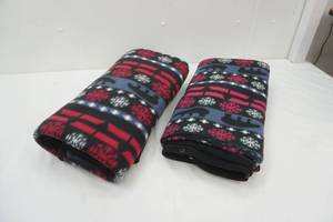 lot 13 image: Fleece Cabin Wraps (2ct)