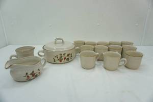 lot 25 image: Stoneware Lot