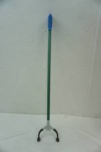 lot 223 image: Unger Professional Nifty Nabber Reacher Grabber Tool