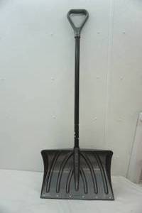 lot 247 image: Snow Shovel