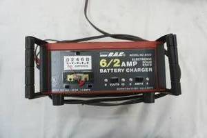 lot 288 image: RAC 62 AMP 12V Battery Charger