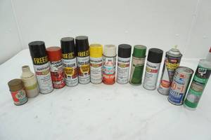 lot 290 image: Spray Paint and Lubricant Lot