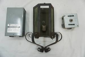 lot 318 image: Light Fixture, Switch, Submersible Motor Control
