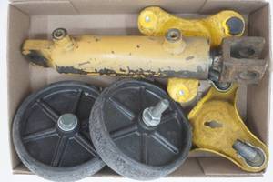 lot 324 image: Casters, Wheels, & Hydraulic Shaft