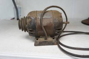 lot 358 image: electric motor