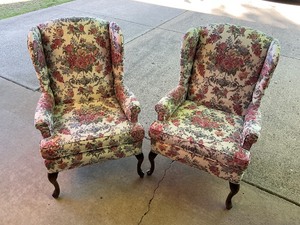lot 77 image: Pair of Queen Anne Style Floral Armchairs