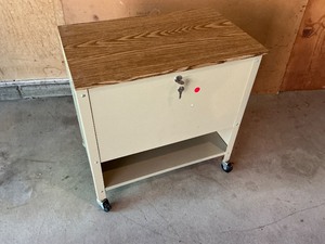 lot 90 image: Security Locking Rolling Filing Cabinet