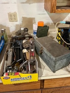 lot 107 image: Garage Workbench Box Lot #5