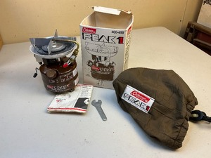 lot 114 image: Coleman Peak 1 Model 400 Stove