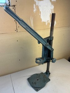 lot 142 image: Vintage Black & Decker 12 Drill Stand