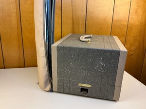lot 66 image: Slide Show Projector with Screen