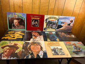 lot 226 image: Vinyl Record Album Lot
