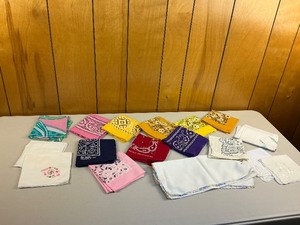 lot 235 image: Vintage Handkerchief Bandana Lot