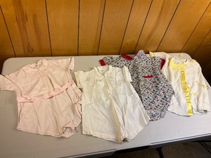 lot 242 image: Vintage Childrens Clothing