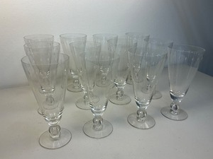 lot 12 image: 12 Vintage Etched Glasses