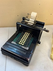 lot 139 image: Antique Burroughs Adding Machine