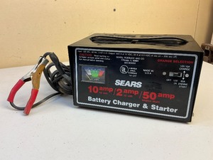 lot 116 image: Sears Battery Charger & Starter
