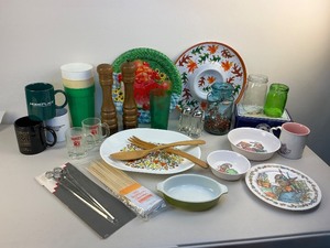 lot 277 image: Misc. Vintage Kitchen Items