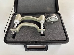 lot 16 image: Sammons Preston Jamar Hydraulic Hand Dynamometer with Case  Measures Grip Strength Up to 200 lbs  Five Adjustable Handle Positions for All Hand Sizes  Includes Carrying Case  In Great Condition