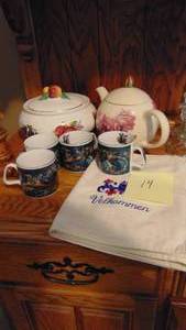 lot 14 image: 4 Rosemalded Cups, Velkamme Towel, Teapot and Casserole