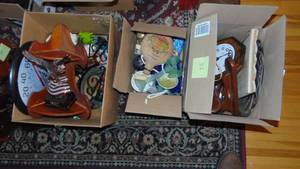 lot 32 image: 3 - Boxes of Home Decor