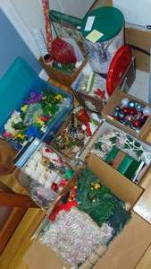 lot 52 image: Large Selection of Christmas Items