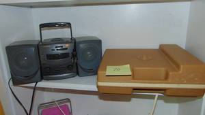 lot 70 image: GPX Radio, Tape Player and Vintage Fisher Price Record Player (works)