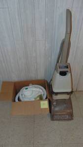 lot 89 image: Hoover Steam Vac and Hoover Spot Cleaning Vac