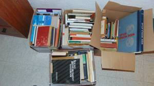 lot 94 image: 4 - Boxes of Books