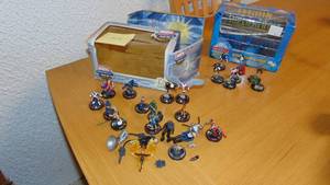 lot 102 image: Marval and DC Games Pieces