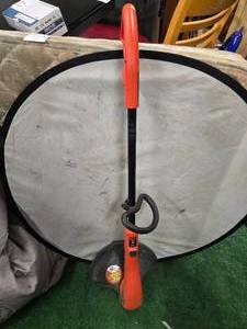lot 18 image: Black & Decker Trimer (USED)