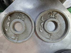 lot 59 image: A Pair of 2.5 LB 2-inch weight Plates