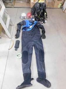 Scuba Diving Starter Set, Extra Large DUI Dry Suit Complete Kit with Luxfer Tank & Accesories