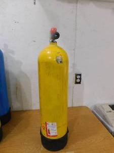 lot 12 image: Luxfer 3al3000-sx0 80CF Suba cylinder - Full and Ready to go
