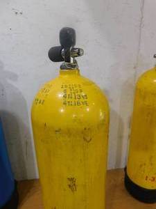 lot 13 image: Luxfer 3al3000-sx0 80CF Suba cylinder - Full & Ready to go.
