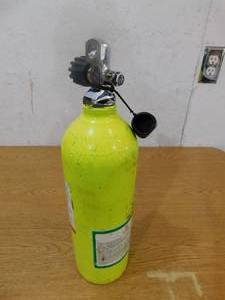 lot 19 image: Luxfer Scuba cylinder 4 x 13 - Full and Ready to Go