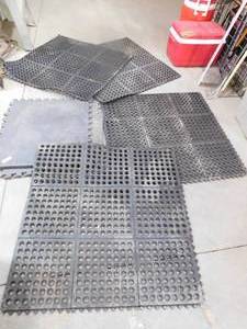lot 77 image: Anti-Fatigue Floor mats Lot