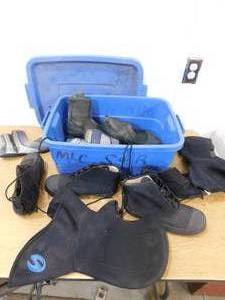 lot 88 image: Lot of Underwater Shoe