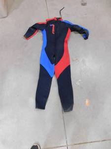 lot 101 image: Viper Stearns Wer Suit--Large
