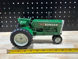lot 23 image: ERTL Oliver Die Cast Tractor