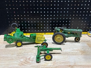 lot 24 image: John Deere Model Toys