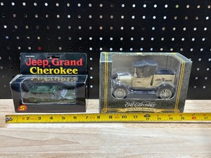 lot 28 image: Die Cast Models