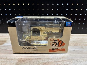 lot 43 image: ERTL 1913 Model T Fleet Farm Model